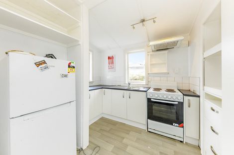 Photo of property in 2 Mckean Avenue, Manurewa, Auckland, 2102