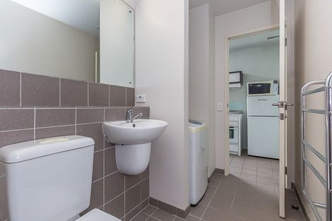Photo of property in St Paul Apartments, 1b/4 Saint Paul Street, Auckland Central, Auckland, 1010