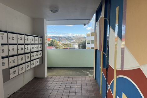 Photo of property in 17/4 Claremont Grove, Mount Victoria, Wellington, 6011