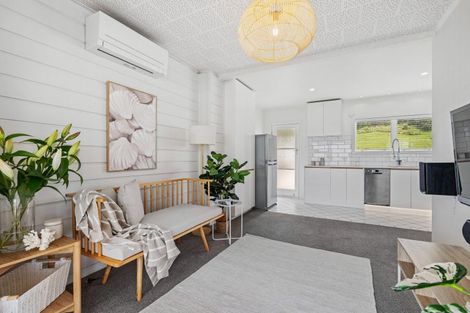 Photo of property in 281 Cove Road, Waipu, 0582