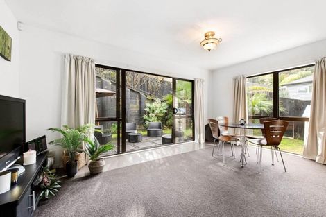 Photo of property in 14 Brownlee Place, Pukekohe, 2120