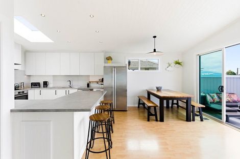 Photo of property in 37 Earls Road, Saint Clair, Dunedin, 9012