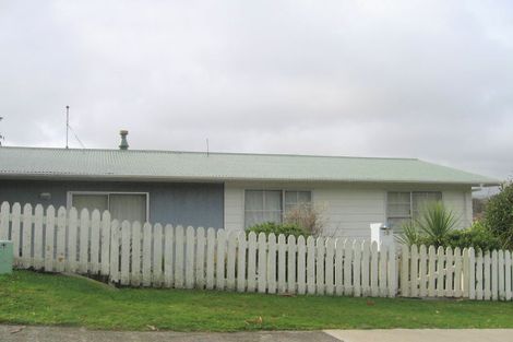 Photo of property in 14 Staithes Drive North, Whitby, Porirua, 5024