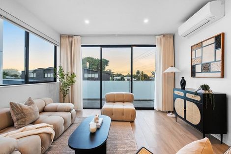 Photo of property in 1/258 Lake Road, Hauraki, Auckland, 0622