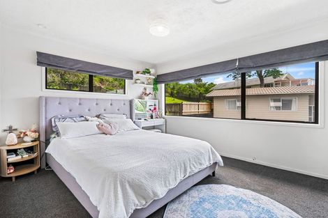 Photo of property in 45 John Dee Crescent, Red Beach, 0932