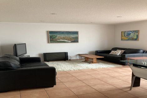 Photo of property in 16 Ruakiwi Road, Hamilton Lake, Hamilton, 3204