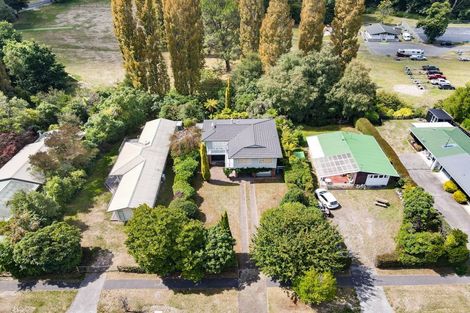 Photo of property in 25 Kinloch Road, Kinloch, Taupo, 3377