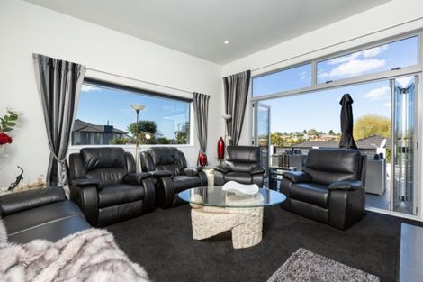 Photo of property in 5 Valley View, Bethlehem, Tauranga, 3110