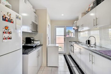 Photo of property in 4/30 Park Avenue, Papatoetoe, Auckland, 2025