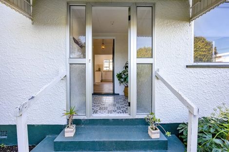 Photo of property in 188 South Road, Hawera, 4610