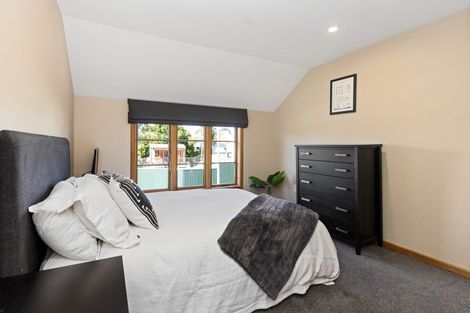 Photo of property in 1 Coleman Terrace, Hospital Hill, Napier, 4110