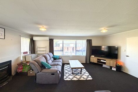 Photo of property in 34 Gemstone Drive, Birchville, Upper Hutt, 5018