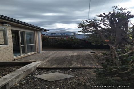 Photo of property in 8a Tide Close, Mount Wellington, Auckland, 1060