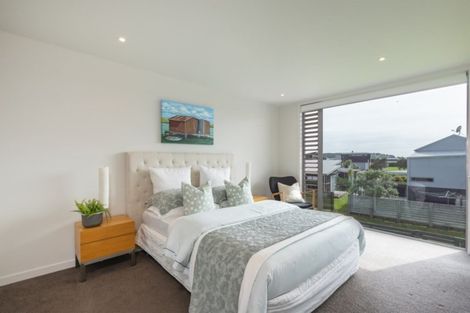 Photo of property in 13 Patiki Place, Omaha, 0986