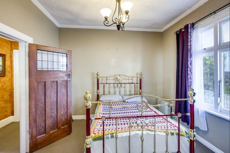Photo of property in 93 Shakespeare Road, Bluff Hill, Napier, 4110