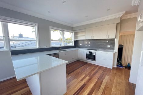 Photo of property in 177 Coronation Road, Hillcrest, Auckland, 0627