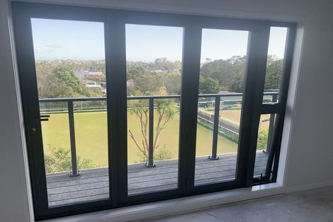 Photo of property in 12/97b Mokoia Road, Birkenhead, Auckland, 0626