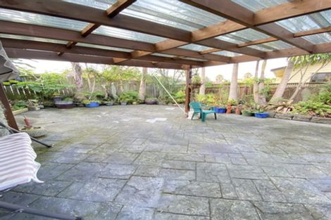 Photo of property in 34 St Annes Crescent, Wattle Downs, Auckland, 2103