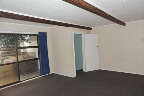 Photo of property in 372 George Street, Stokes Valley, Lower Hutt, 5019