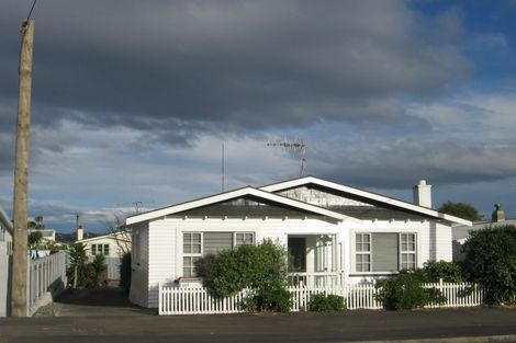 Photo of property in 122 Charles Street, Westshore, Napier, 4110