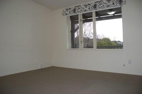 Photo of property in The Triangle, 4/33 Halswater Drive, Churton Park, Wellington, 6037