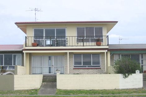 Photo of property in 204c Marine Parade, Mount Maunganui, 3116
