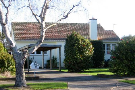 Photo of property in 73 Savage Crescent, West End, Palmerston North, 4412