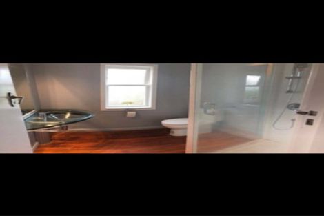 Photo of property in 44 Sylvan Avenue, Northcote, Auckland, 0627