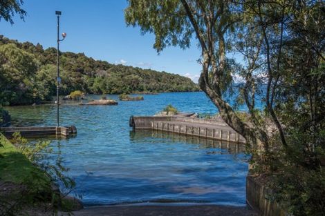 Photo of property in 44 Whakamoenga Point, Acacia Bay, Taupo, 3385