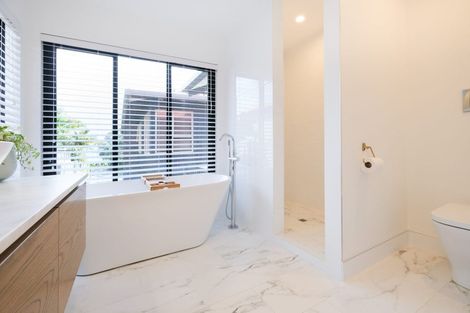 Photo of property in 1/41 Hauraki Road, Hauraki, Auckland, 0622