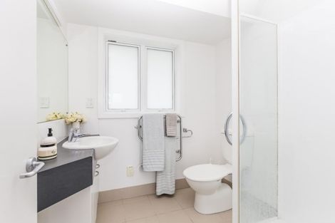 Photo of property in 8b Awa Road, Miramar, Wellington, 6022