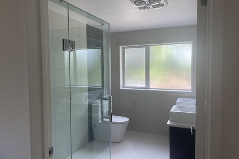 Photo of property in 2/94 Glamorgan Drive, Torbay, Auckland, 0630