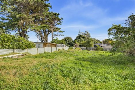 Photo of property in 69 Park Avenue, Waitarere Beach, Levin, 5510