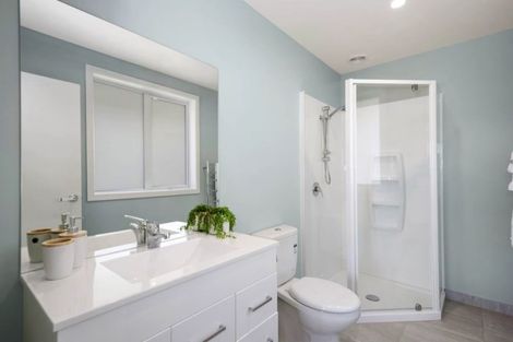 Photo of property in 12 Karaka Place, Kinloch, Taupo, 3377