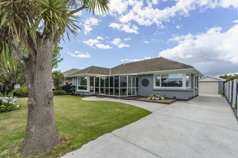 Photo of property in 77 Bridge Street, New Brighton, Christchurch, 8062