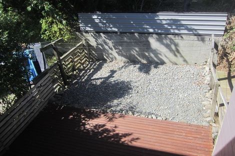 Photo of property in 2/23 Collins Avenue, Tawa, Wellington, 5028