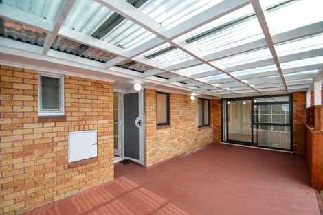 Photo of property in 672 Pakuranga Road, Howick, Auckland, 2010