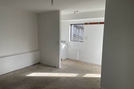 Photo of property in 5/37a Glengarry Road, Glen Eden, Auckland, 0602