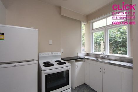Photo of property in 11 Eglinton Road, The Glen, Dunedin, 9011