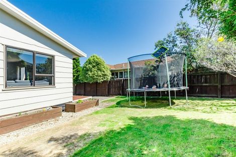 Photo of property in 12 Hookway Grove, Paraparaumu, 5032