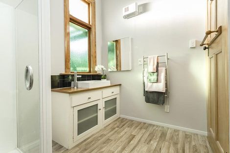 Photo of property in 188 Victoria Road, Saint Clair, Dunedin, 9012