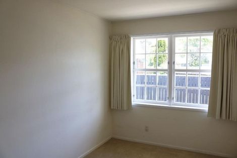 Photo of property in 2/53 Ludlam Crescent, Woburn, Lower Hutt, 5010