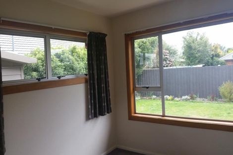 Photo of property in 32 Bentley Street, Russley, Christchurch, 8042