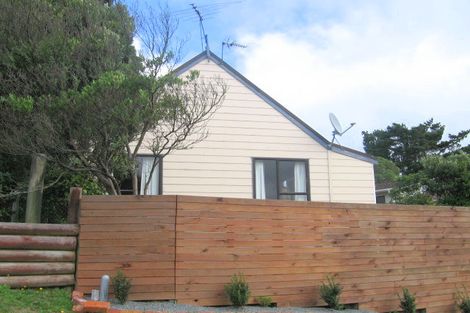 Photo of property in 26 Guadeloupe Crescent, Grenada Village, Wellington, 6037