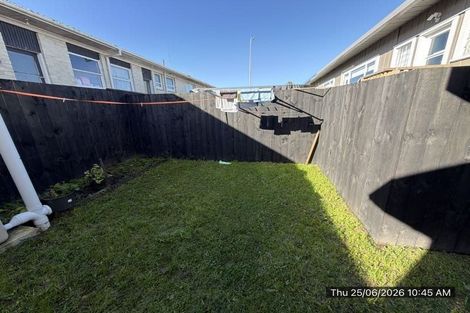 Photo of property in 2/5 Browns Road, Manurewa, Auckland, 2102