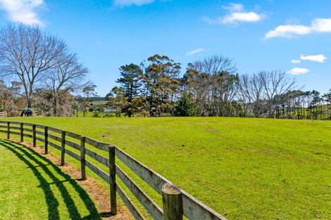 Photo of property in 207 Fletcher Road, Waimauku, 0881