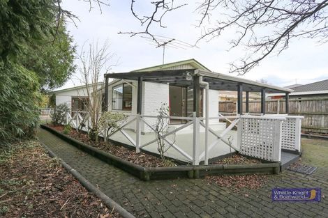 Photo of property in 53 Peer Street, Upper Riccarton, Christchurch, 8041
