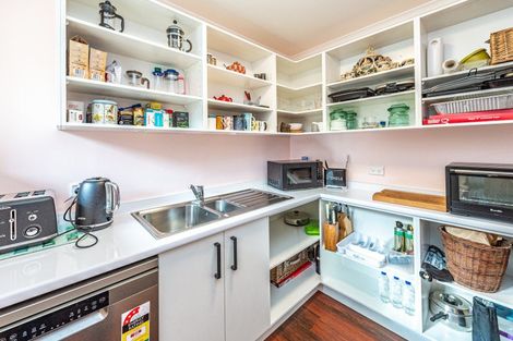 Photo of property in 25 Oakland Avenue, Saint Johns Hill, Whanganui, 4500