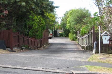 Photo of property in 2/3 Ceramco Place, Torbay, Auckland, 0630