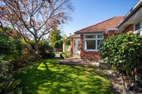 Photo of property in 71 Hamilton Avenue, Ilam, Christchurch, 8041